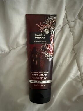 Bath & Body Works Vampire Blood Body Cream